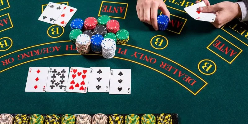 Poker Bịp: Hướng Dẫn, Cách Nhận Biết Và Cách Phòng Tránh 2 Giới thiệu khái niệm Poker bịp